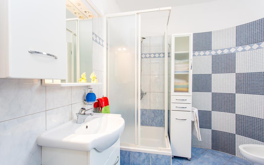 Apartment Ana Polje  Buitenkant foto