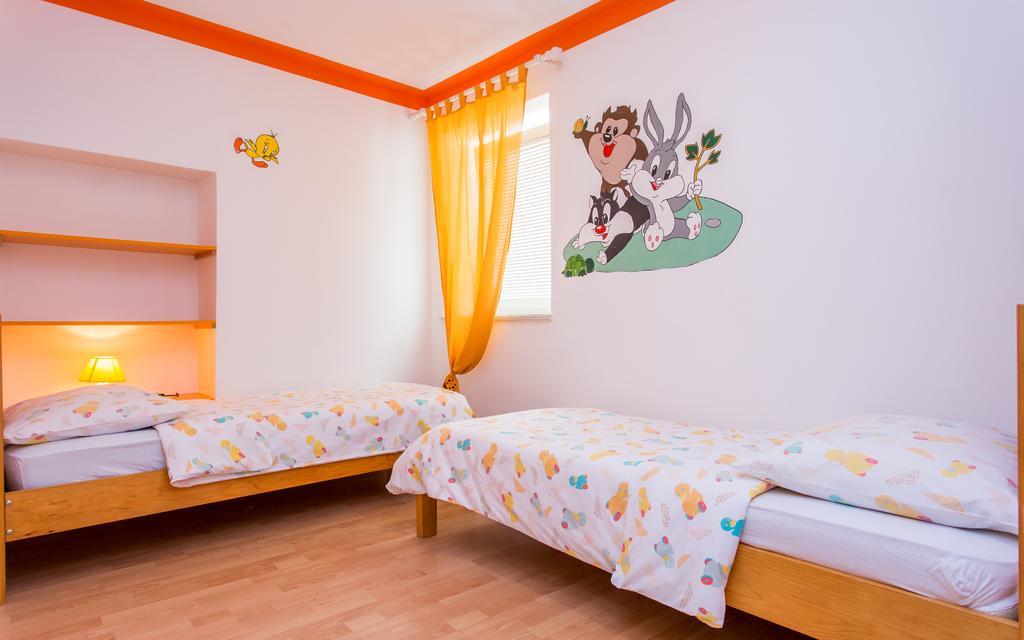 Apartment Ana Polje  Buitenkant foto